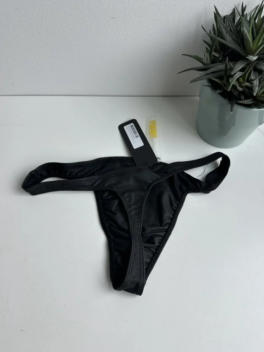 Rufskin - Julius Rubberized Thong - Black (M)